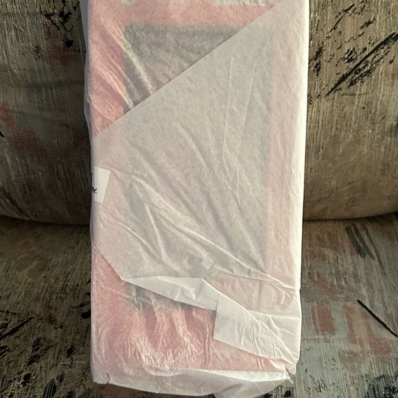 NEW - Barbie x Stanley Tumbler Icon 40 oz Quencher - Picture 6 of 8